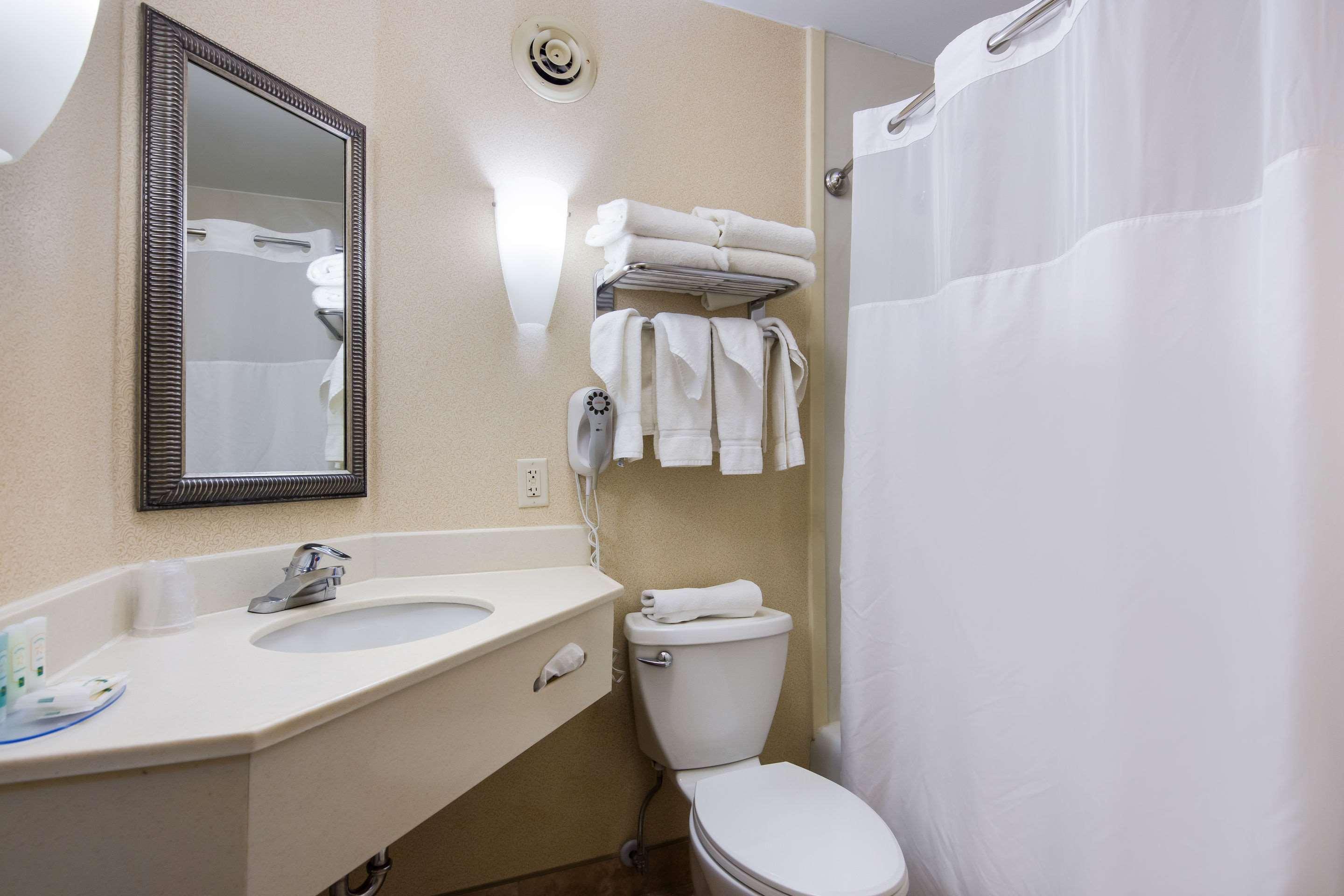Quality Inn Oneonta Cooperstown Area Extérieur photo