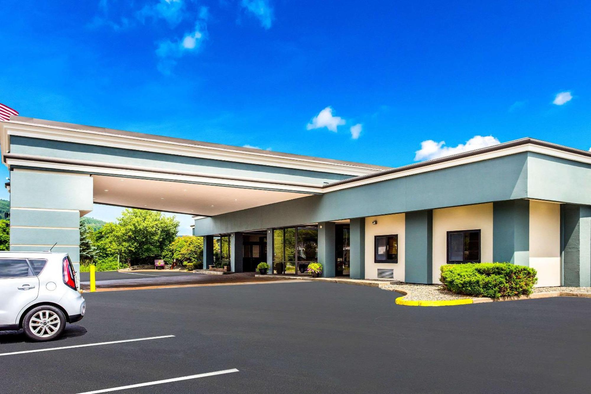 Quality Inn Oneonta Cooperstown Area Extérieur photo