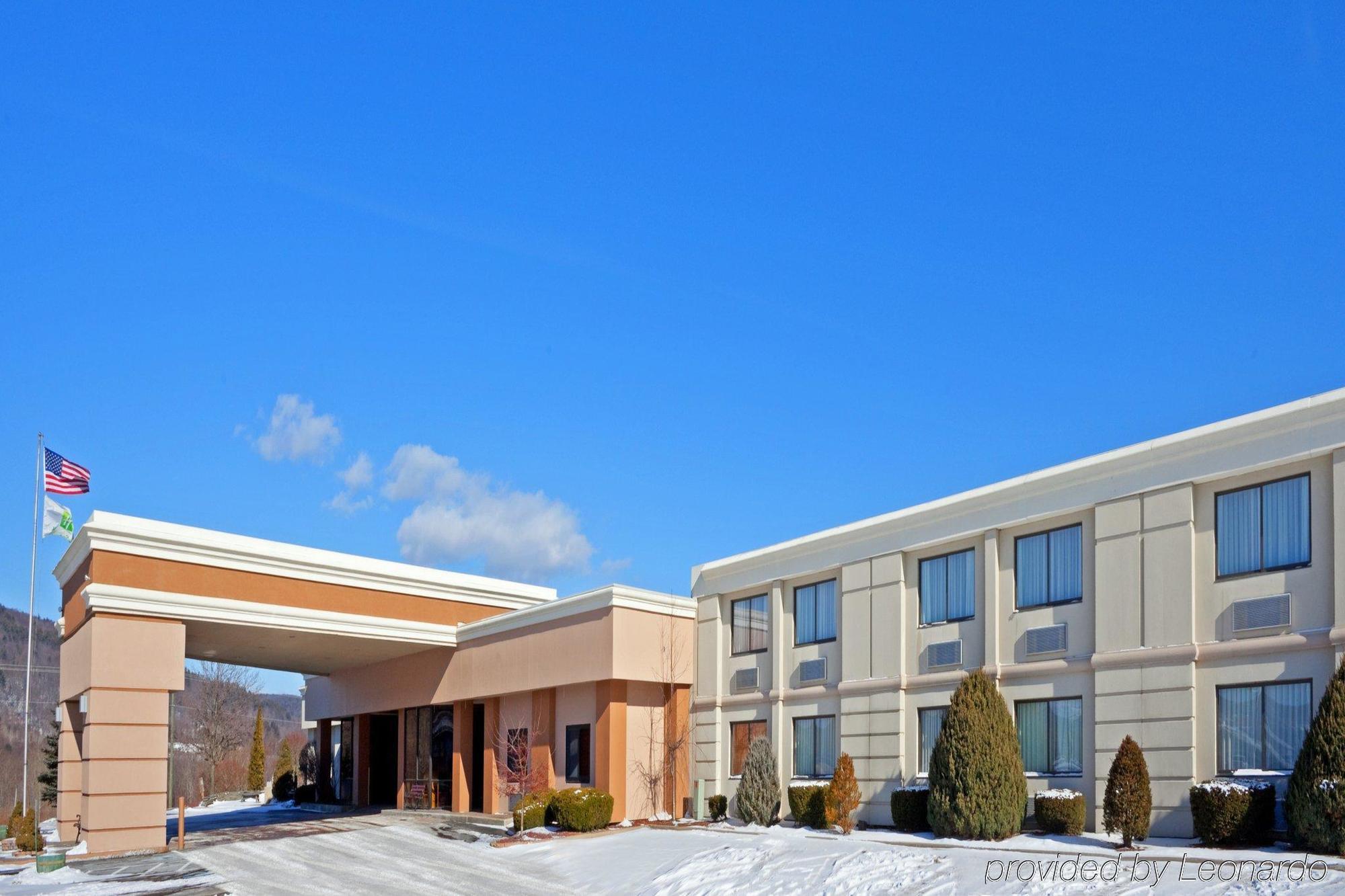 Quality Inn Oneonta Cooperstown Area Extérieur photo